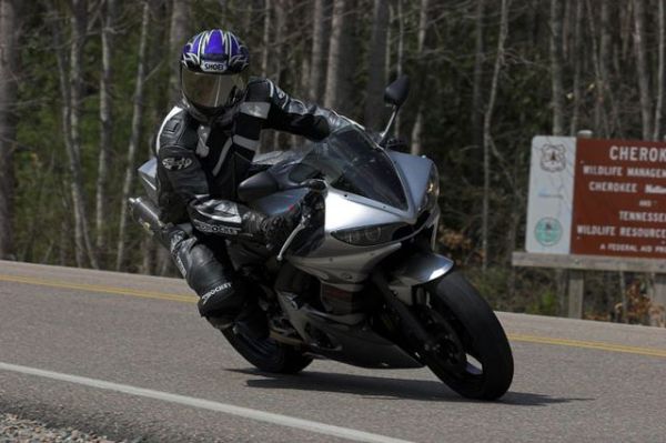 crotchrocketracingimg_3208_01.jpg