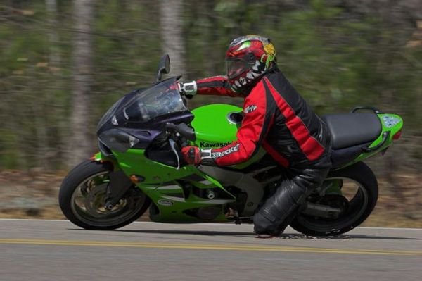 crotchrocketracingimg_3214_01.jpg