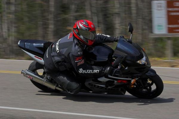 crotchrocketracingimg_3225_01.jpg