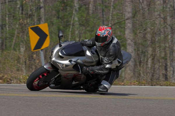 crotchrocketracingimg_3539_01.jpg