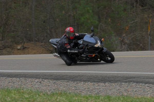 crotchrocketracingimg_4044_01.jpg