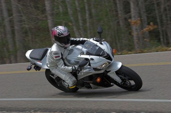 crotchrocketracingimg_4049_01.jpg
