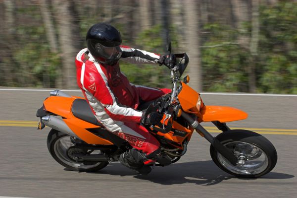 crotchrocketracingimg_3817_01.jpg