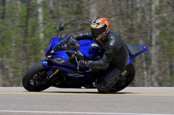 crotchrocketracingimg_4386_01.jpg
