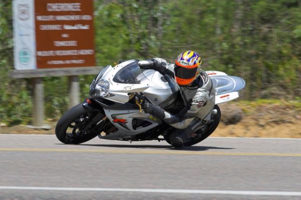 crotchrocketracingimg_4480_01.jpg