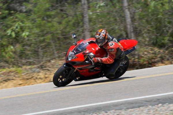 crotchrocketracingimg_4492_01.jpg