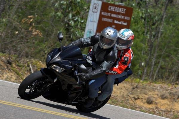 crotchrocketracingimg_4564_01.jpg