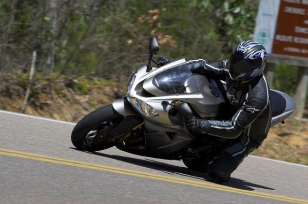 crotchrocketracingimg_4575_01.jpg