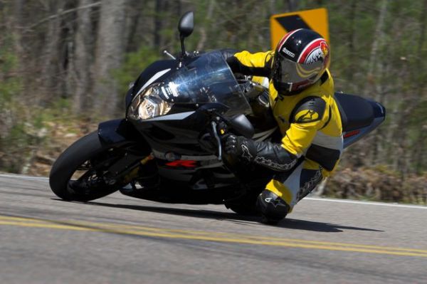 crotchrocketracingimg_4586_01.jpg
