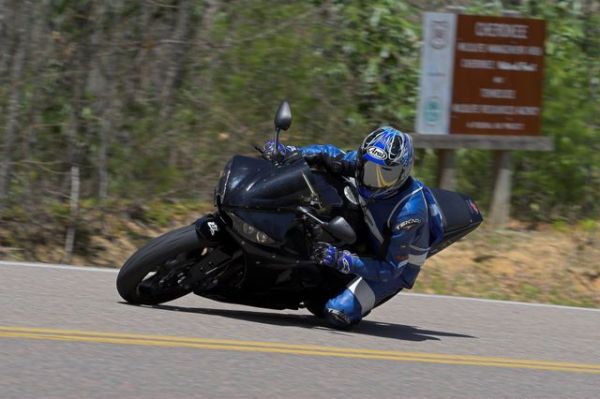 crotchrocketracingimg_4968_01.jpg